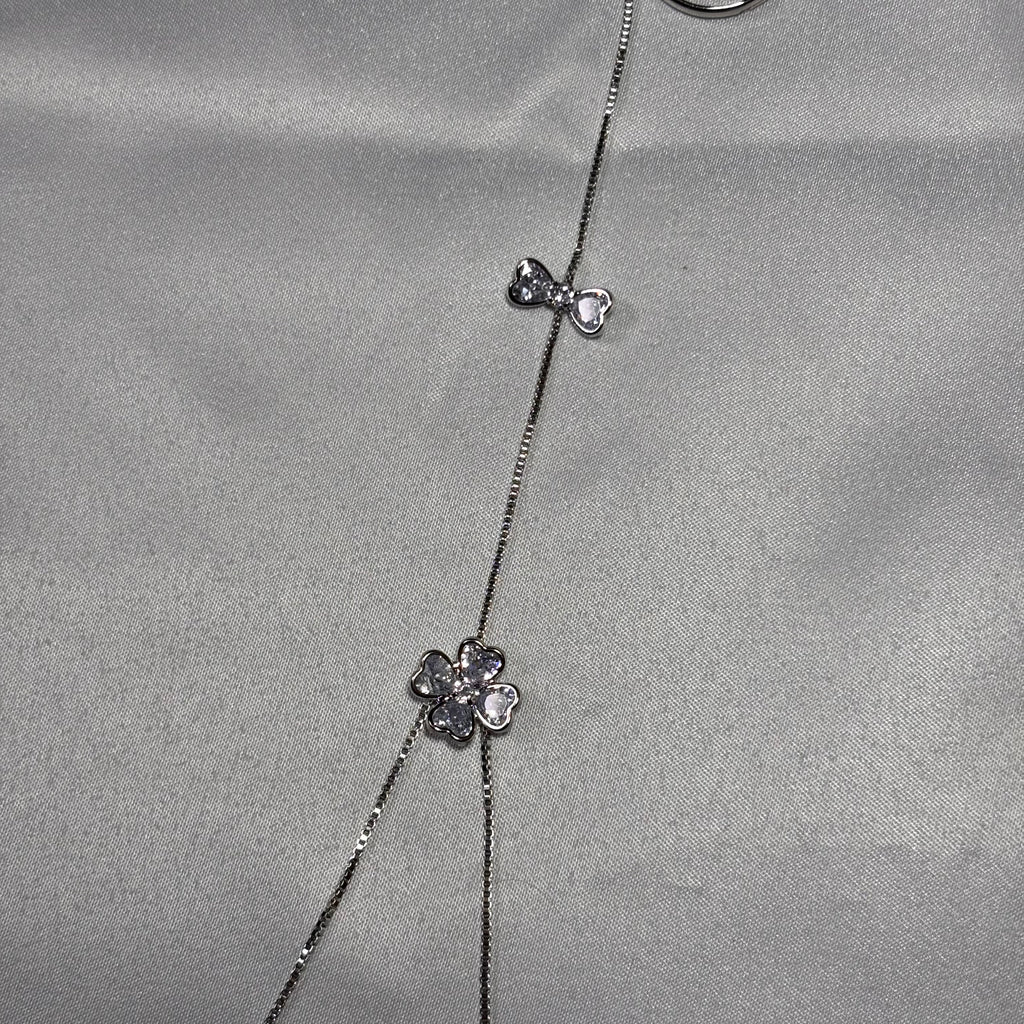Lace Flora hand chain (Silver)