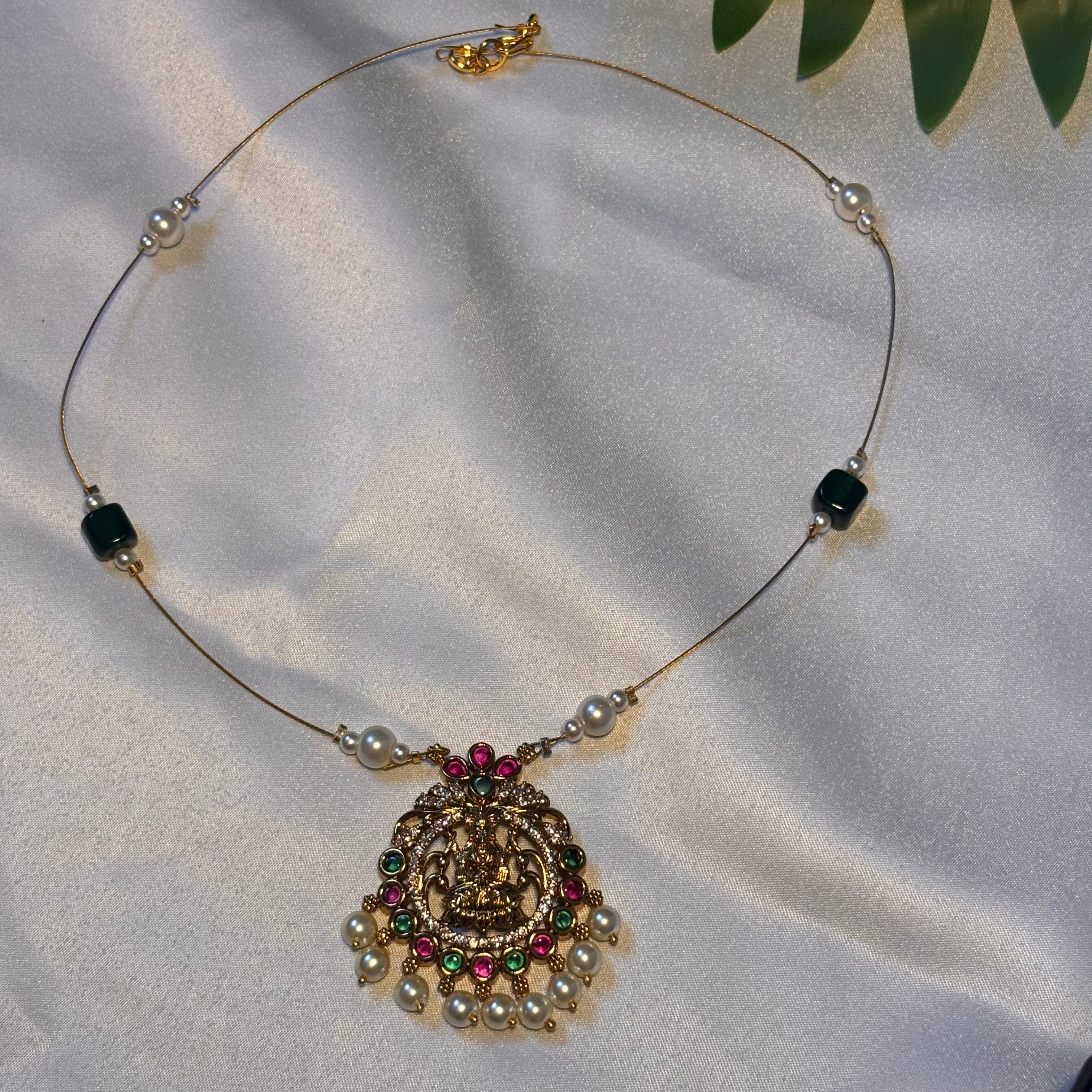 Temple Jewelry invisible Necklace