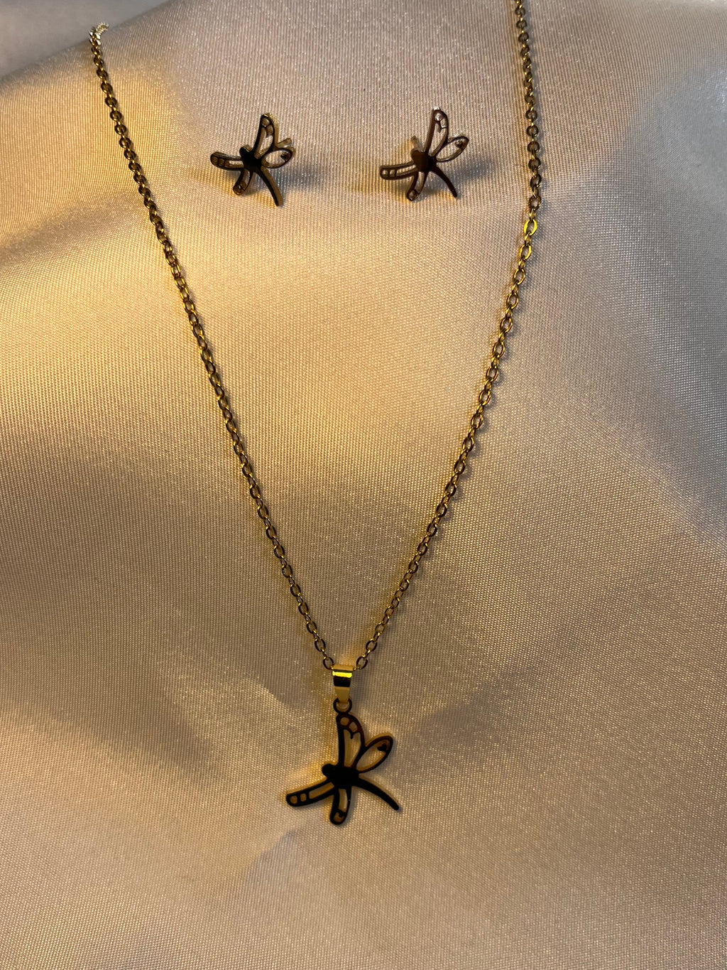 Dragonfly Pendant Necklace and Studs