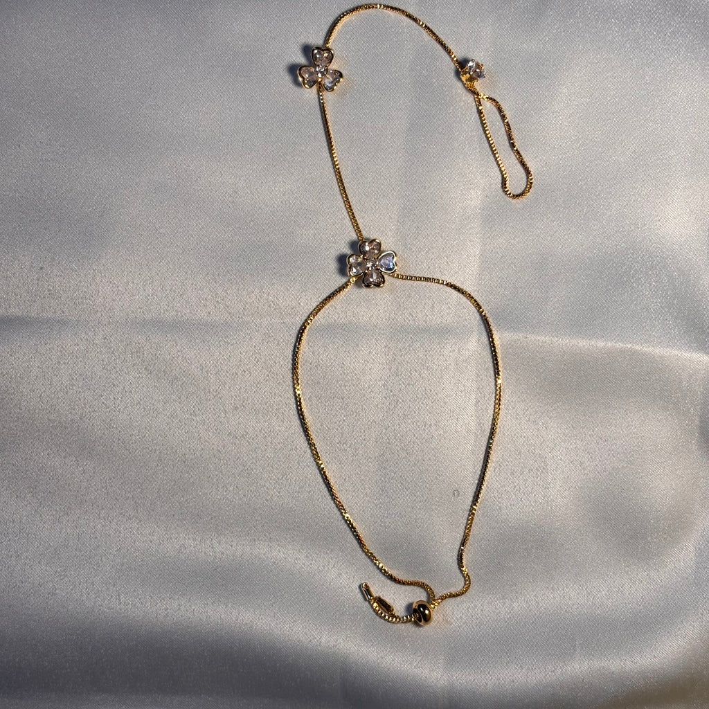 Floral hand chain bracelet (Gold)