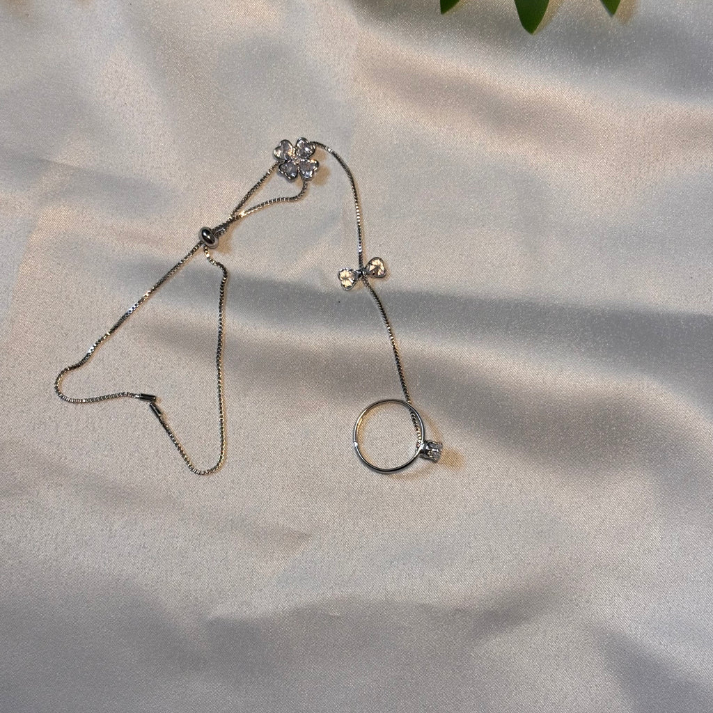 Lace Flora hand chain (Silver)