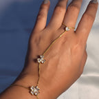 Floral hand chain bracelet (Gold)