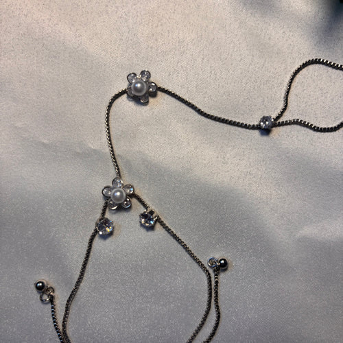 Celestial Flora hand chain (silver)