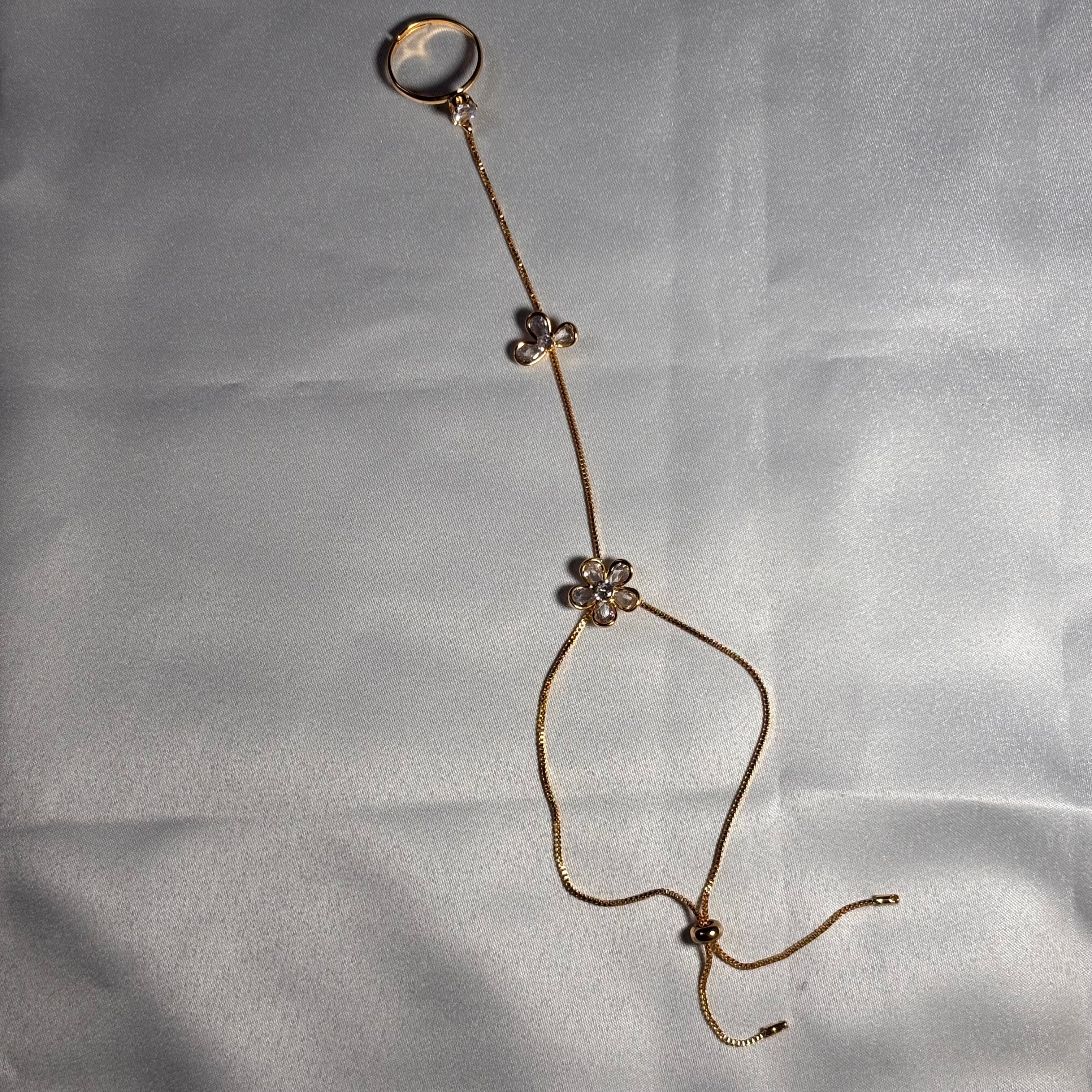 Blossom hand chain bracelet(Gold)