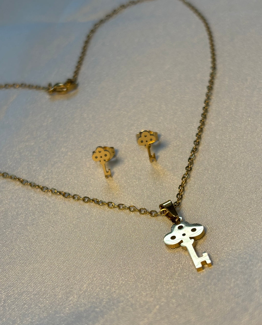 Key pendant necklace and studs