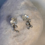 White Floral pearl earring