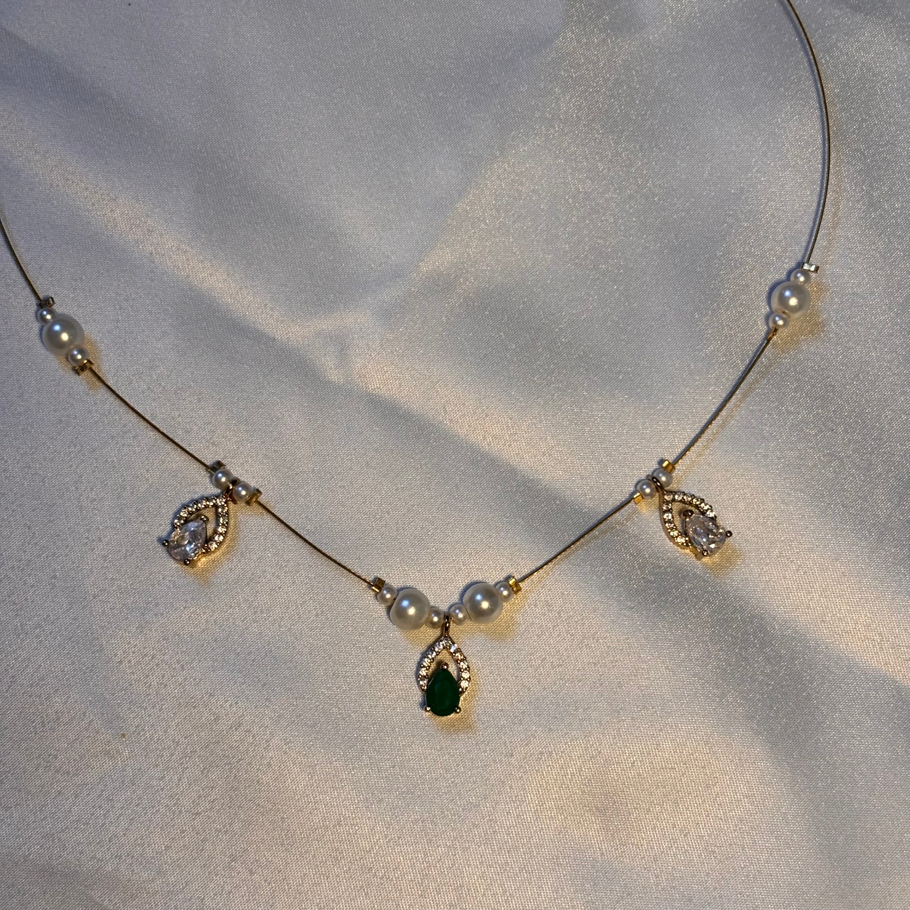 Gemstone & Pearl Festoon Invisible necklace