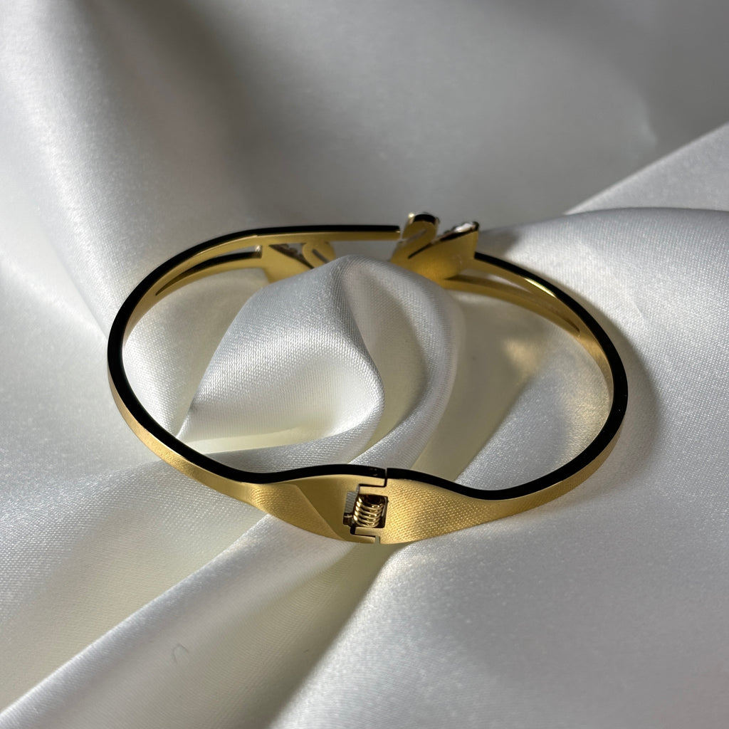 Swan Elegance Crystal Bracelet