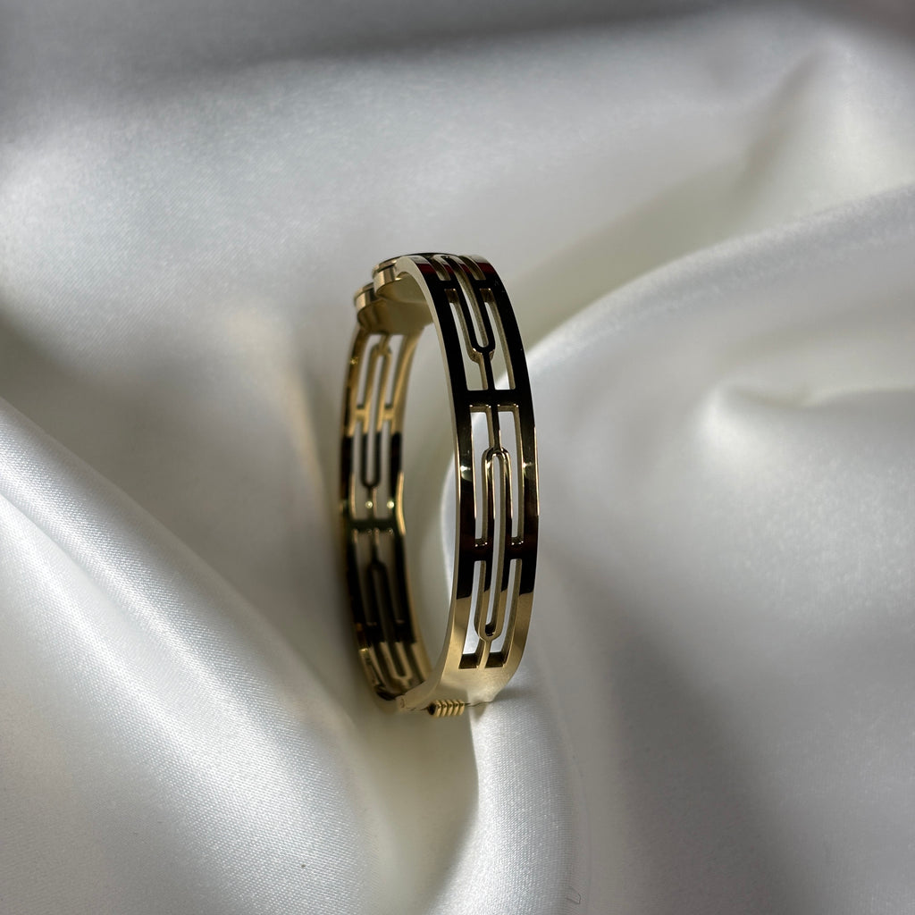 Roman Grace Dual Ring Bracelet