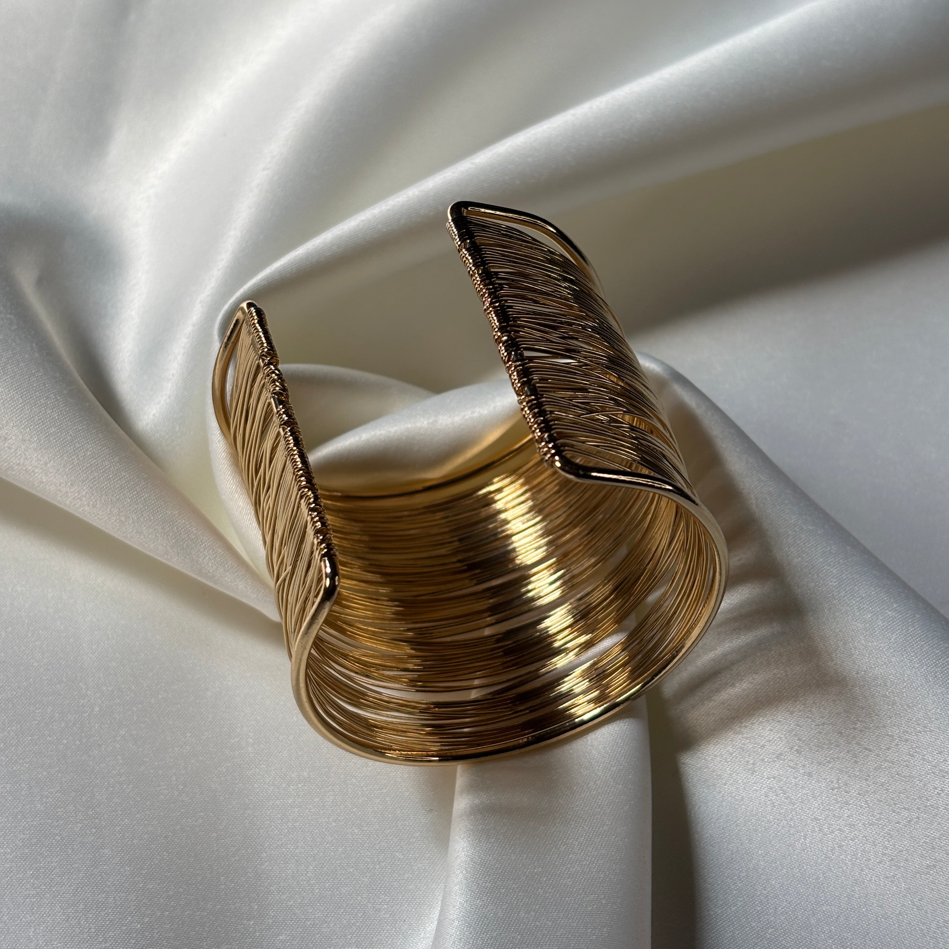 Rich Weave Gold Bracelet