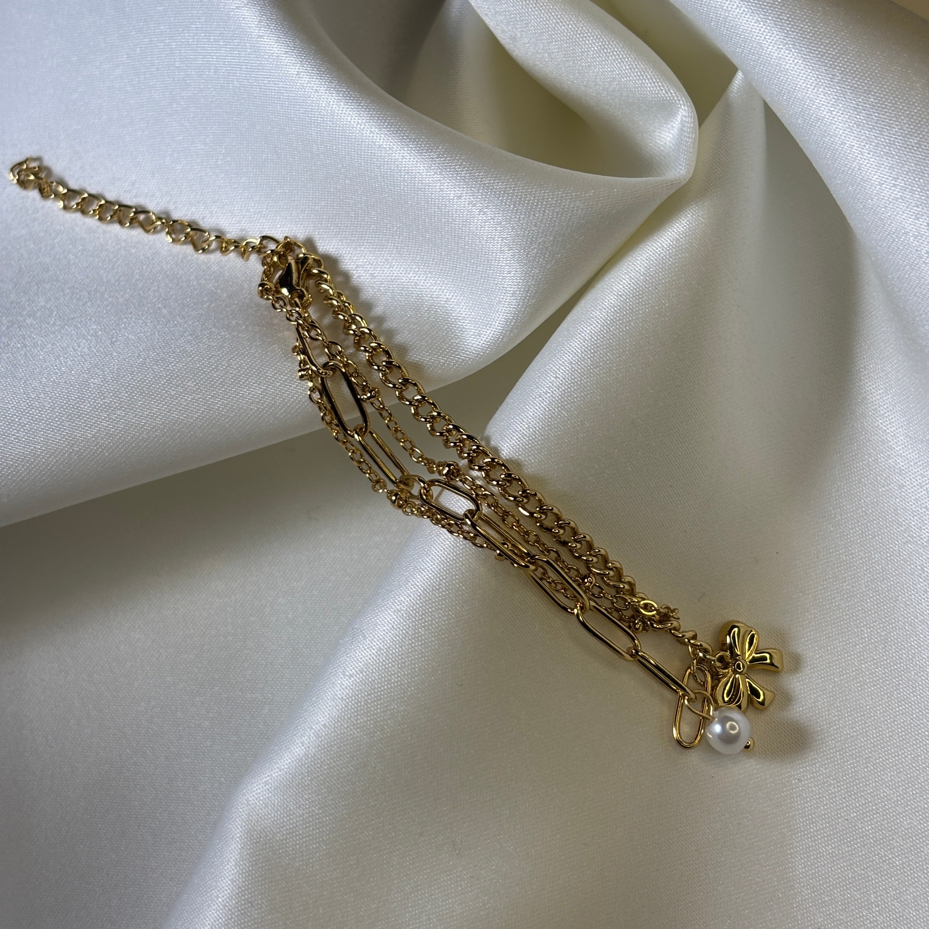 Pearl Drop Bow Bracelet